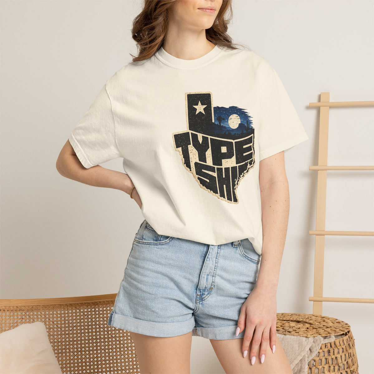 Texas Type Shi Night Skyline T-Shirt — Retro Lone Star Graphic Tee